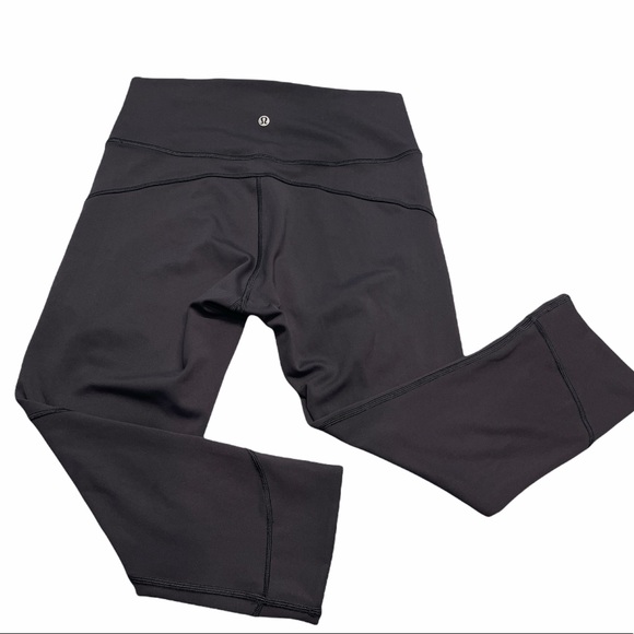 Lululemon High Waist Crop Leggings. Size 8 - Picture 5 of 7